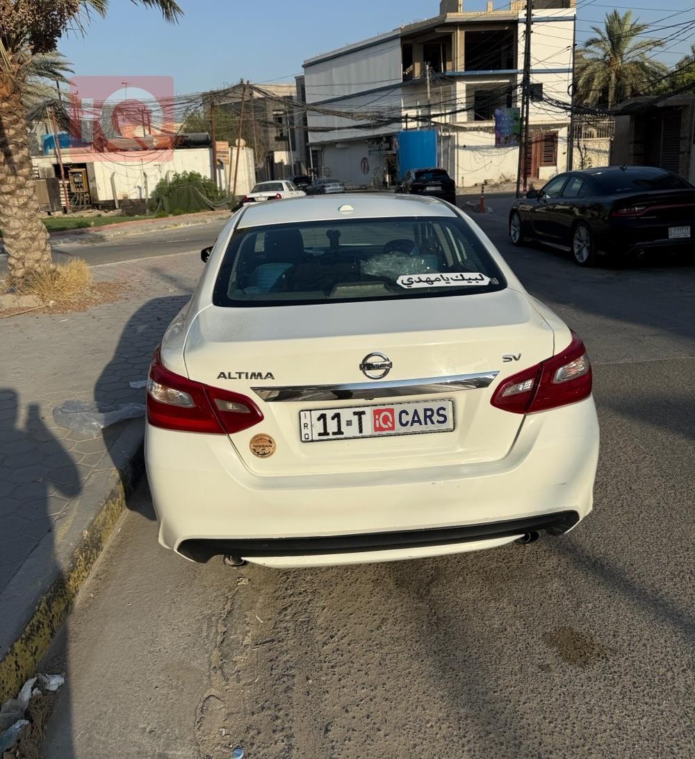 نيسان ألتيما